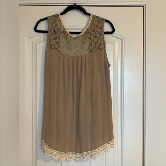 Women’s Umgee Cardigan and Tank, Size M/S. - Picture 3 of 9